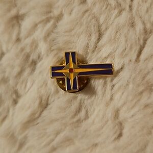 #0105 Cross pin